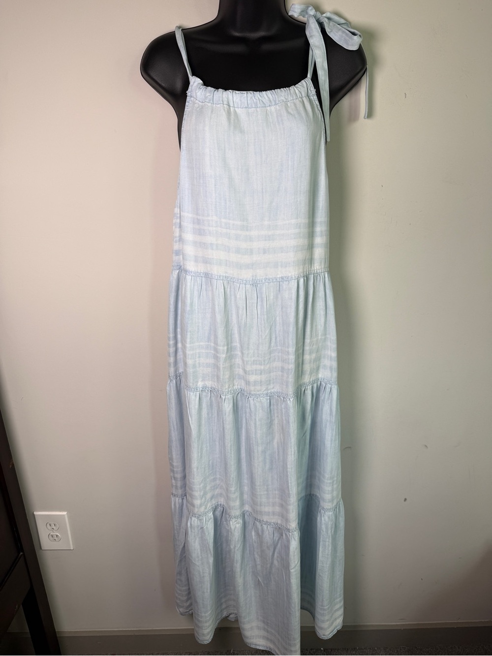 BELLA DAHL Light Blue Chambray Tiered Maxi Dress Tie Shoulder Boho Coastal | L